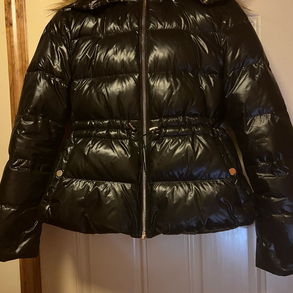 Shiny black puffy jacket with draw strings